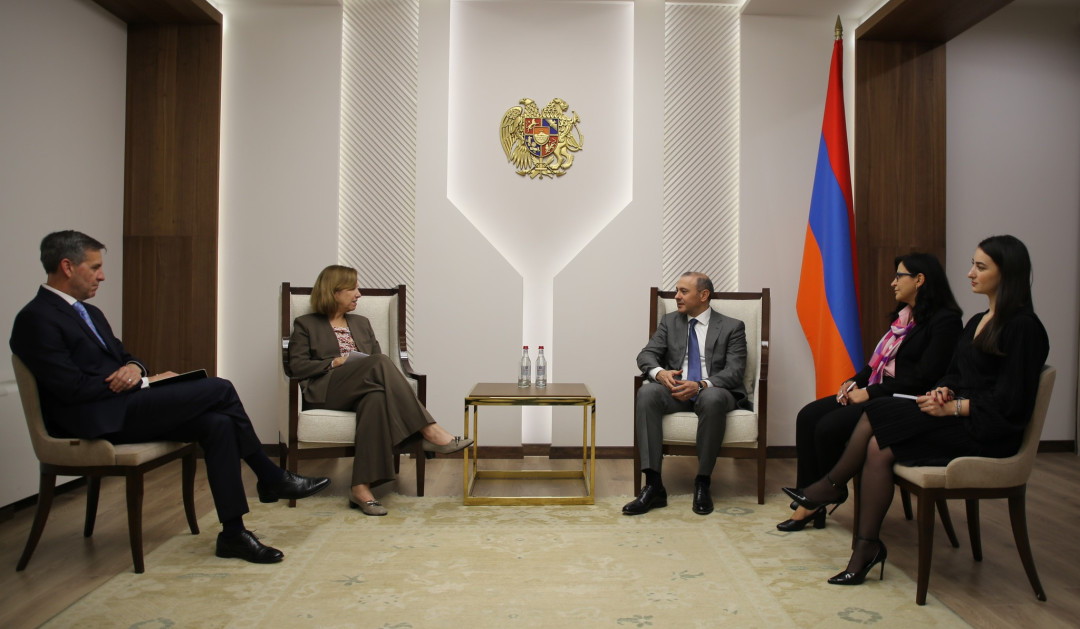 ԱԽ քարտուղարն ու ԱՄՆ դեսպանը քննարկել են Վաշինգտոնում ստորագրված հուշագրերի իրականացումը