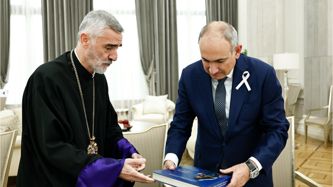 Aram I tend la main à Pashinyan alors que les tensions entre l’État et l’Église s’aggravent