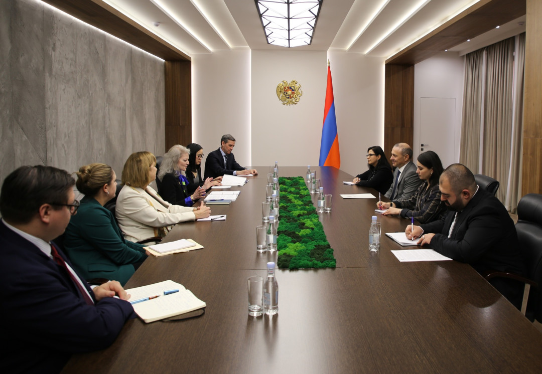 Արմեն Գրիգորյանն ու Ալիսոն Հուքերը քննարկել են խաղաղության գործընթացը