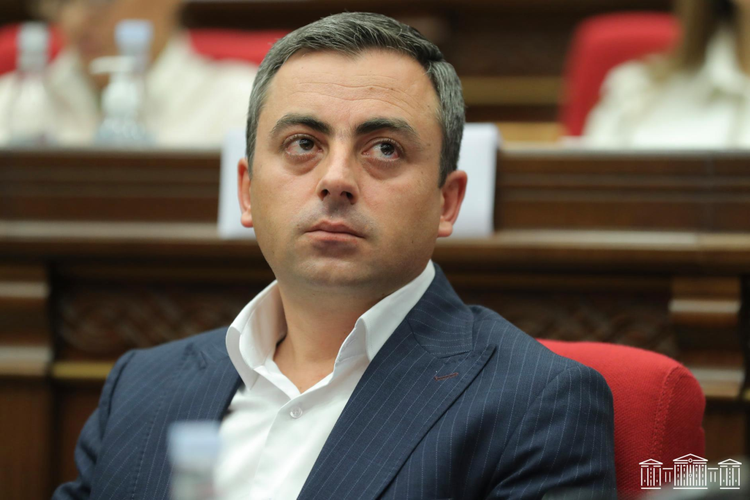 La FRA opte pour une alliance en vue des législatives de 2026
