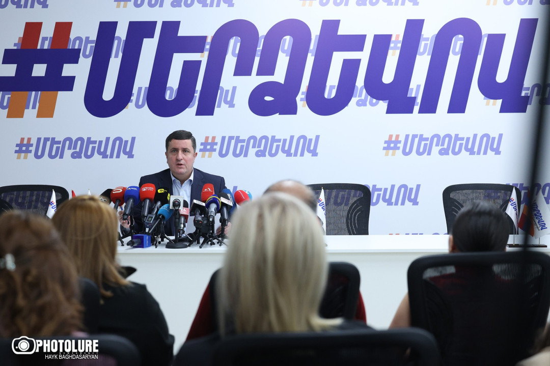 ՀԷՑ-ի նախկին տնօրենը հերքում է հավելագրումների և «համակարգված կոռուպցիայի» մեղադրանքները
