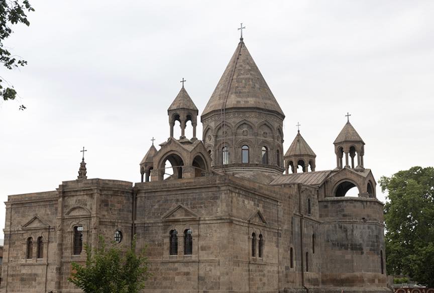 Մայր Աթոռը հանձնառություն է հայտնել միջազգային հարթակներում պայքարել հայ գերիների ազատ արձակման համար