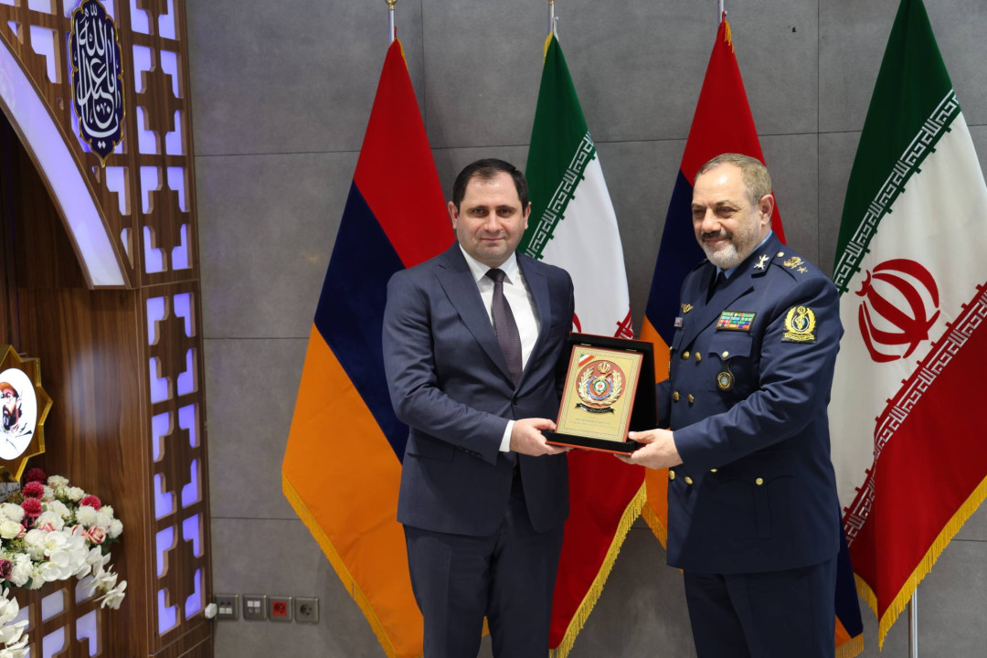 Հայաստանի և Իրանի պաշտպանության նախարարները փոխգործակցության հարցեր են քննարկել