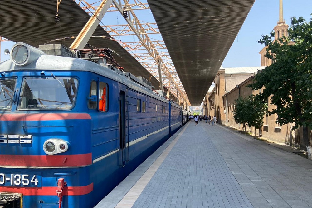 Շոյգուն «չմշակված որոշում» է որակել երկաթուղու կառավարումը Ռուսաստանից վերցնելու Երևանի մտադրությունը