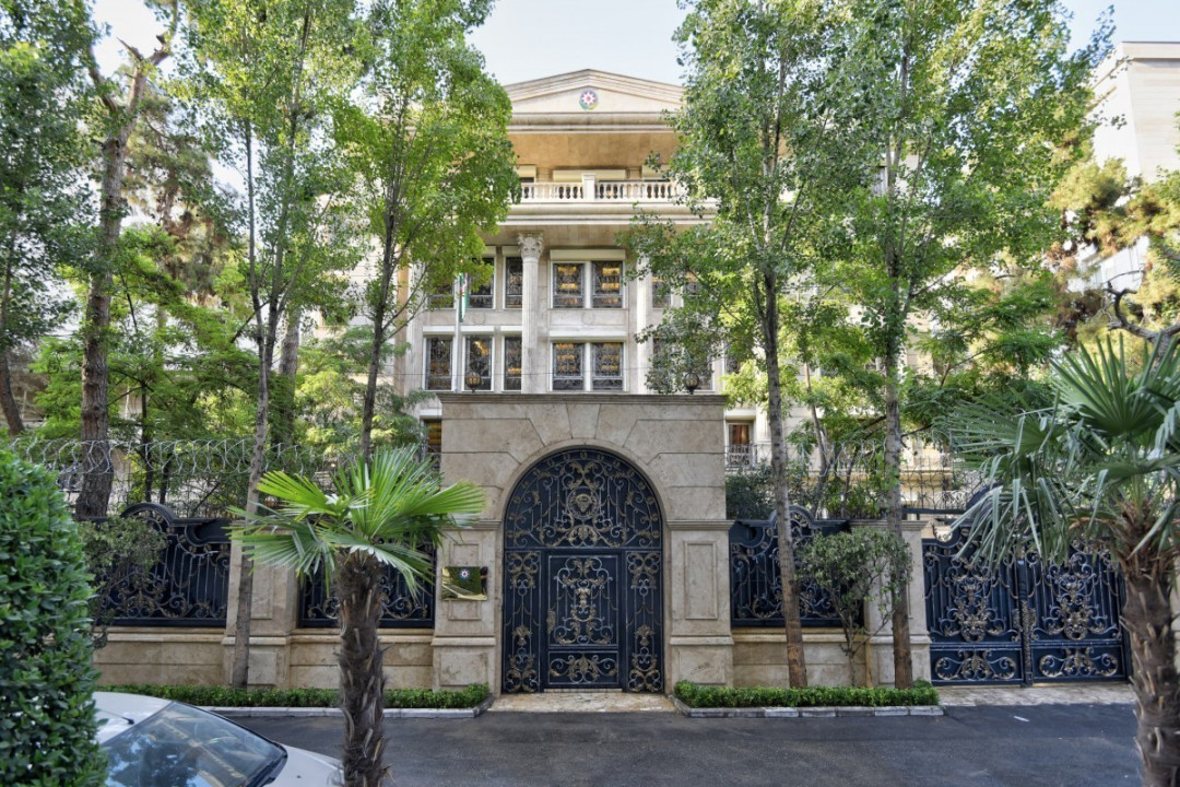 Ադրբեջանը դուրս է բերում իր ողջ դիվանագիտական անձնակազմն Իրանից