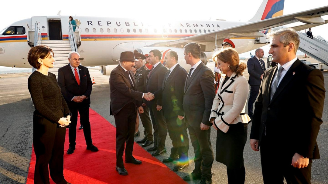Փաշինյանն աշխատանքային այցով Վրաստանում է
