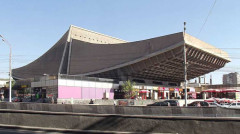 Դատախազությունը պահանջում է բռնագանձել  «Այրարատ» կինոթատրոնի շենքը