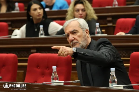Անդրանիկ Քոչարյանը ներողություն է խնդրել որդու չծառայելու մասին արված մեկնաբանության համար