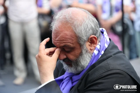 Բագրատ արքեպիսկոպոս Գալստանյանի կալանքը երկու ամսով երկարաձգվեց