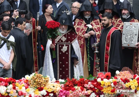 Հարյուրամյակ անց նոր ցեղասպան գործողություններով հայաթափվեց Արցախը. Գարեգին Բ-ի ուղերձը