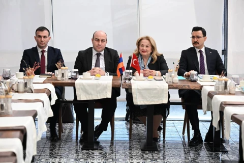 Armenia, Turkey hold talks on reopening Gyumri–Kars railway
