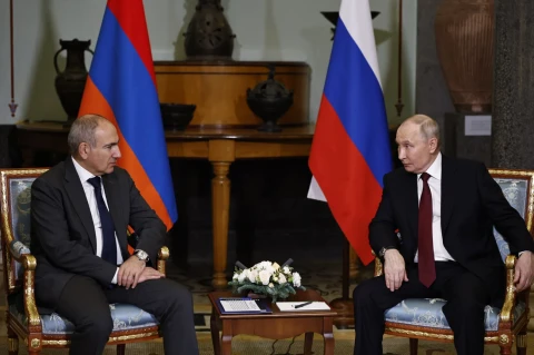 La Russie et l’Arménie maintiennent des relations alliées, mais celles-ci restent complexes, selon Lavrov