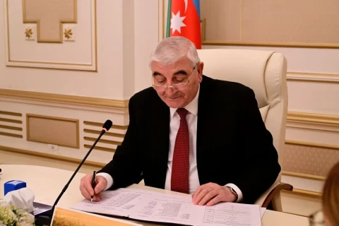 Ադրբեջանցի դիտորդները ԿԸՀ-ին մեղադրում են ընտրողների թվի նվազեցման մեջ