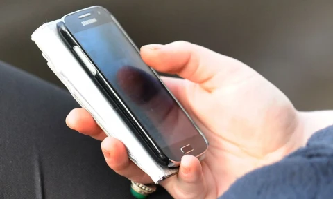 Chaque téléphone bientôt sous surveillance? Le projet de loi qui divise en Arménie