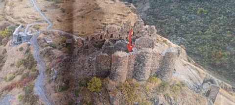 Queen Tamar coin found during restoration of Amberd Fortress