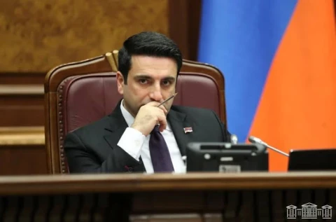 Ален Симонян уйдёт из парламента. Ранее он проиграл внутрипартийные выборы на должность спикера