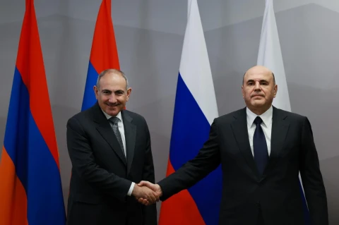 Russian prime minister hosts Pashinyan in first meeting since election