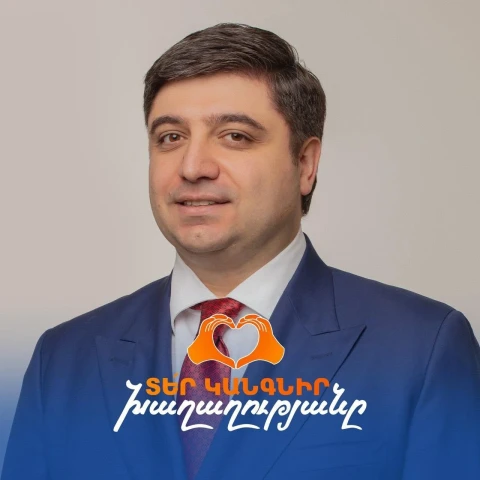 Վաղարշակ Հակոբյանը հրաժարվում է պատգամավորի մանդատից