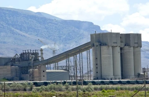 Minister says state to appoint manager for Tsarukyan's cement company this month