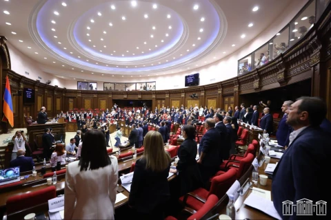 Armenia seats new parliament, reshuffles elite roles