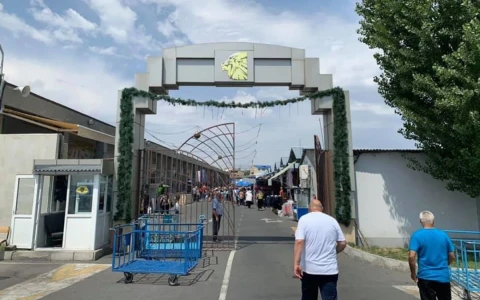 492 մլն դրամի չվճարված հարկեր․ «Առինջ մոլի» նախկին տնօրենը կալանավորվել է, գործող տնօրենը՝ տնային կալանքի տակ է