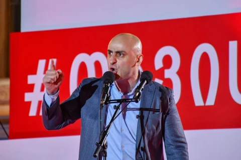 Վրաստանում երեք անձի մեղադրանք է առաջադրվել 2024-ին Մելիայի վրա հարձակման գործով, այդ թվում՝ նրա երկու աջակիցների
