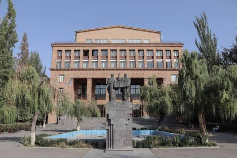ԵՊՀ ամբիոնի վարիչը խոշոր չափի կաշառք է վերցրել․ նա տնային կալանքի տակ է. ՀԿԿ