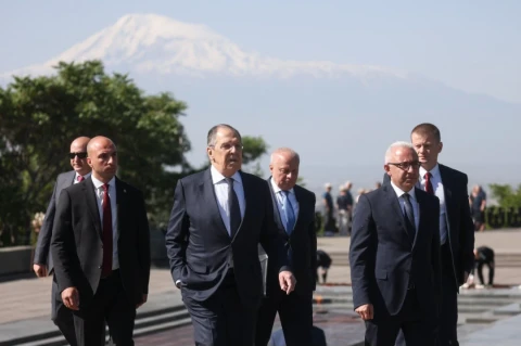Երկաթուղու կոնցեսիան վաճառելու Փաշինյանի առաջարկը զարմանք է առաջացնում․ Լավրով