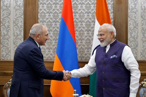 Փաշինյանը Մոդիին հրավիրել է Հայաստան