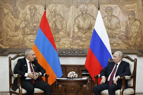 Russia could withdraw from Gyumri base ‘as soon as tomorrow’ if asked, Putin says following talks with Pashinyan
