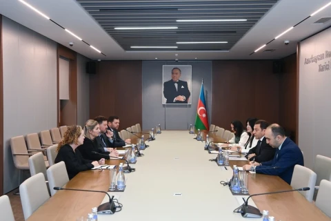 Հայաստանում ԱՄՆ գործերի ժամանակավոր հավատարմատարը Բաքվում հանդիպել է Ադրբեջանի փոխարտգործնախարարին