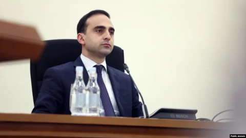 Պետական համակարգում ապօրինի կայանումը սպասարկող անձինք կան․ Ավինյան