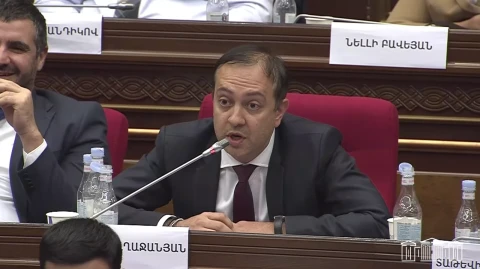 ՔՊ-ական Էդուարդ Աղաջանյանը Լևոն Քոչարյանին սպառնաց «64 կոշիկով»