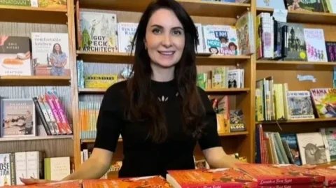 Taleen Voskuni on writing queer Armenian romance novels