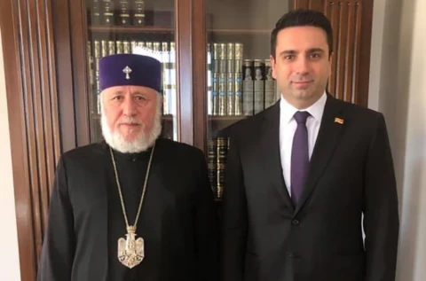 «Կարող եք ինձ էլ կաթողիկոս համարել, ինքն ուղղակի Կտրիճ Ներսիսյանն է»․ Ալեն Սիմոնյան
