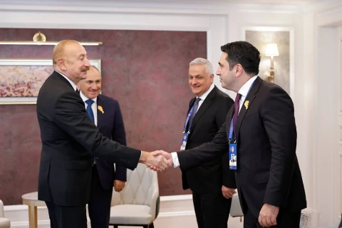 Քննարկում ենք, որ «Քյարքին» վերջնականորեն վերածվի Տիգրանաշենի, Արծվաշենն էլ մնա Ադրբեջանին․ Սիմոնյան