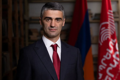 Արթիկում բերման են ենթարկվել «Ապրելու երկիր» կուսակցության համայնքապետի թեկնածուն և նրա թիմակիցները