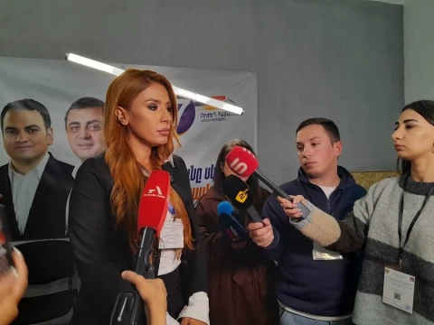 Ստեփանավանում ՔՊ-ի վստահված անձն ուղղորդել է ընտրողներին. Գոհար Մելոյան