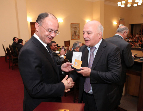 Պաշտոնյաները դատախազության օրն են նշում