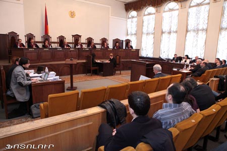 Կրեատիվ հրահանգ՝ Սահմանադրական դատարանին
