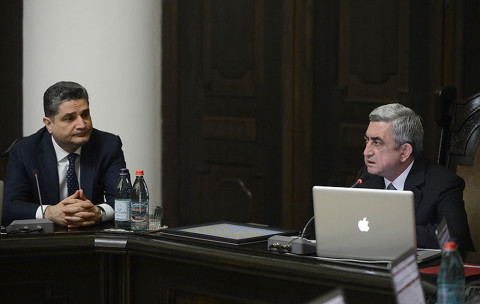 Նորանշանակ կառավարության առաջին նիստը