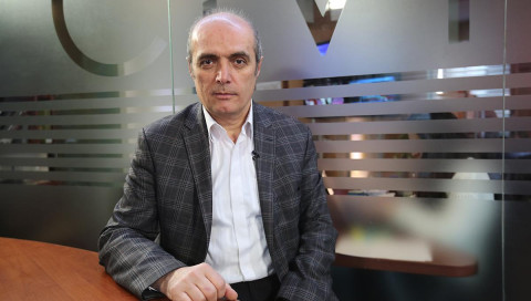 Պետք չէր գործը հասցնել հանրաքվեի. զրույց Լևոն Բարսեղյանի հետ