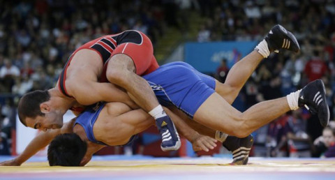 Արսեն Ջուլֆալակյանը դուրս է եկել աշխարհի առաջնության քառորդ եզրափակիչ