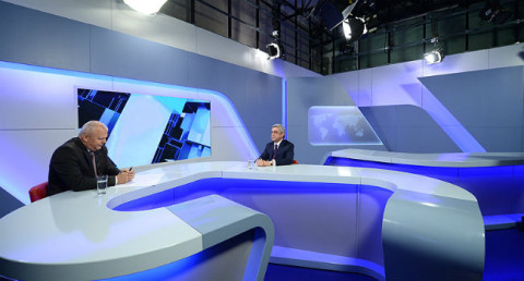 Կիմ Չեն Ինից հինգ է պակաս