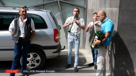 Independence Day in Gyumri : Art Crafts and Food