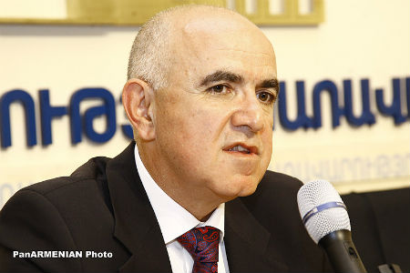 Gagik Yeganyan Clarifies Amendments to Russian Migration Laws