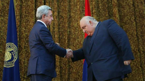 Արամ Սիմոնյան. ստրուկը