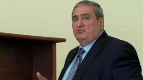 Արմավիրի քաղաքապետը վաղաժամկետ դադարեցնում է լիազորությունները
