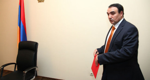 Դու որբացրել ես մի երկիր