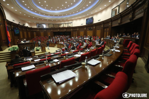 Ոչ թե մանդատը վայր դնել, այլ հաշտության ու համերաշխության եզր գտնել